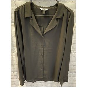 Vylette Long Sleeve Dress Shirt